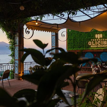 Aequa Hotel Vico Equense Bagian luar foto